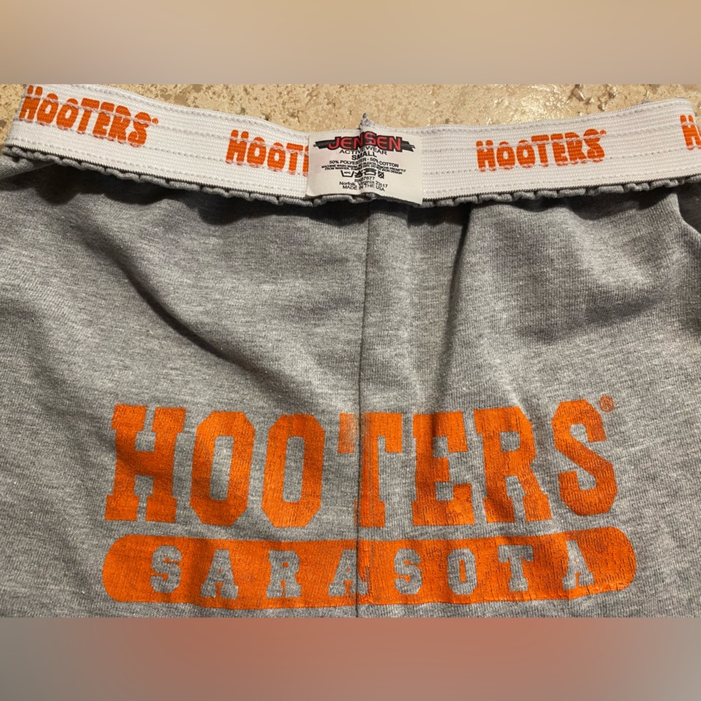 Hooters Sarasota Jensen Shorts Size Small